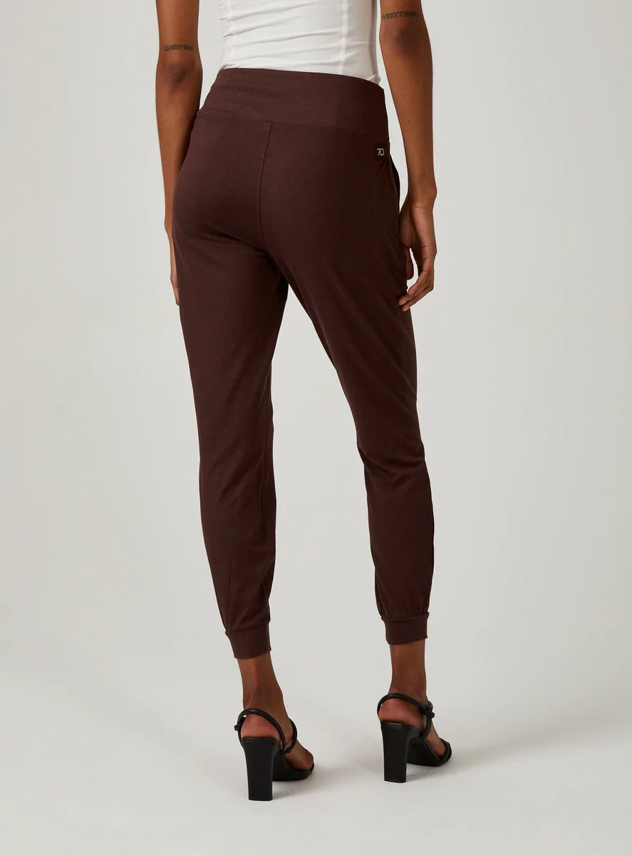 7 Diamonds Core Performance Pant